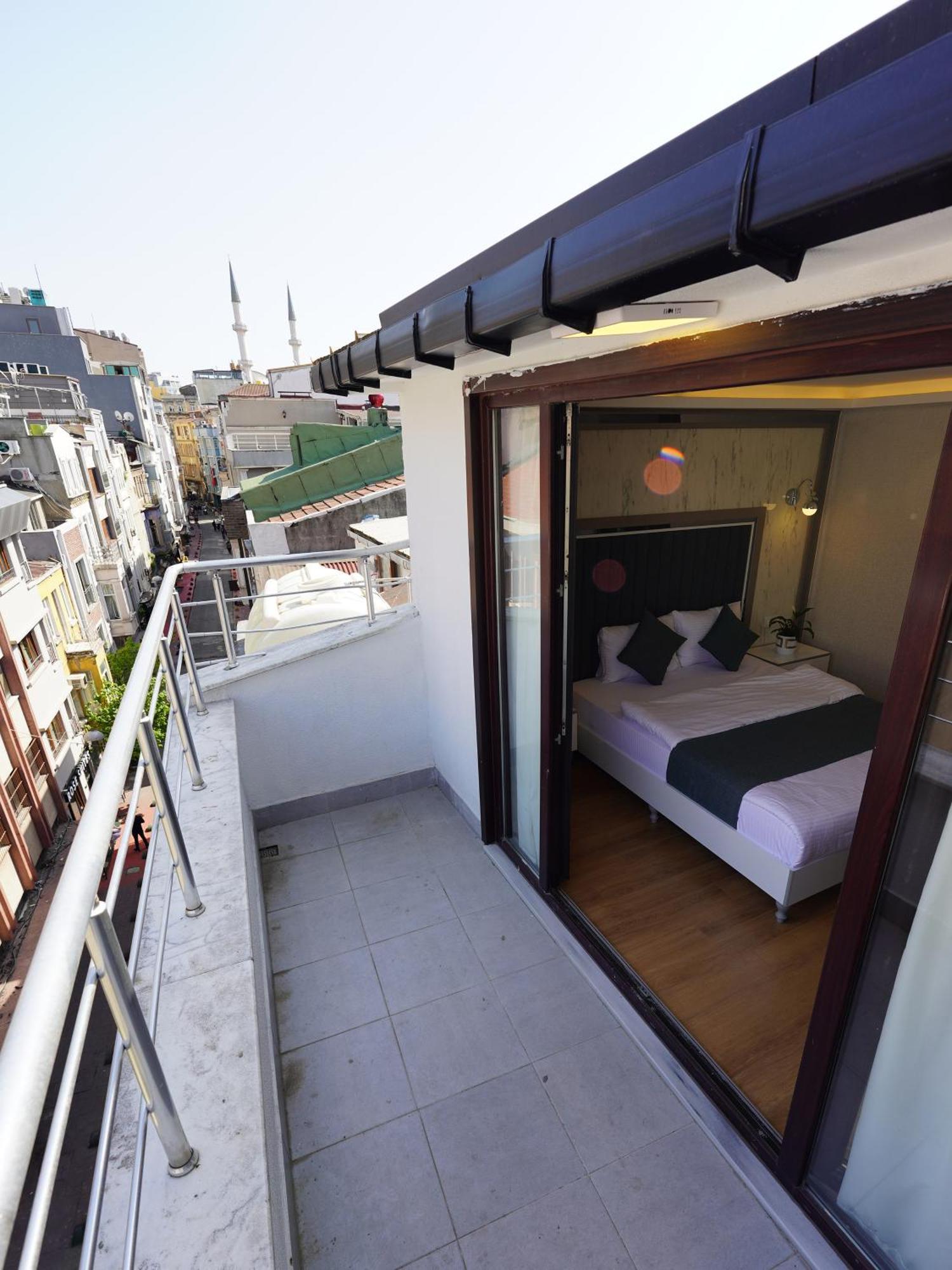 Gazelle Suites Istanbul Bagian luar foto